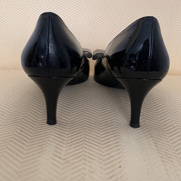 VGUC Stuart Weitzman shoes - Picture 6 of 9